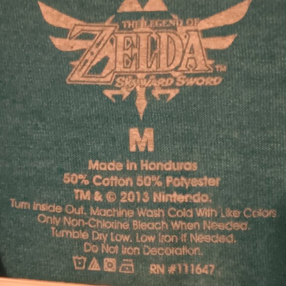 "The Legend of Zelda" T-shirt Men's Medium 2013 - Picture 4 of 5